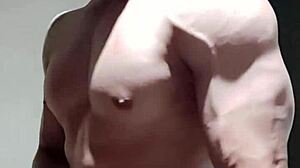 💪 strong ripped brazilian stud with huge cock ready for homemade mature action