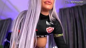 sophiemeave flaunts her amazing webcam pussy and horny curves for fans