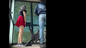 hidden cam catches argentinian stepsis slurping cock in gym 😈🍆💦