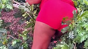 damn that evangelical neighbor's fat ass cameltoe looks hot