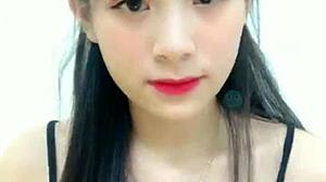 em hot korean girl goes sexy on việt webcam livestream