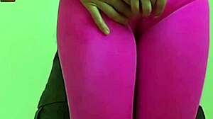 check this huge leg masturbation compilation with massive cumshots to soak your pants 😍💦