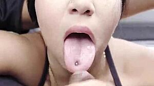 chupando su verga mientras maneja por la via publica