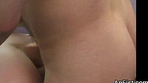 i can't stop watching these nasty lesbians fist gaping asses