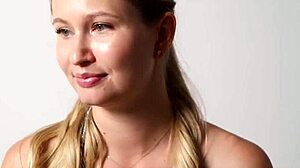 damn i love insertin my fingers deep into this beauty's tight ass watchin her squirm n get wetter