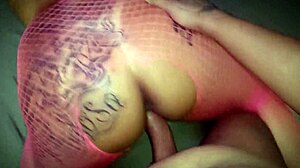 olha essa latina bbw cheia de tesão louca pra mamar e levar gozada no rosto