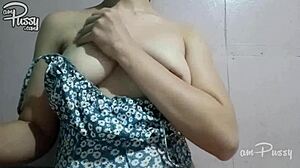 wanna see this amateur asian babe grope her naked milf curves solo?