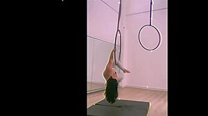 Whoa, check out this pinay shaking her big ass pole dancing in heels 😍 aerial hoops got me hooked!