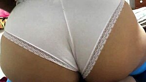 Caught my stepsis trying on tight gym leggings her huge ass looks so fuckable 🍑🔥