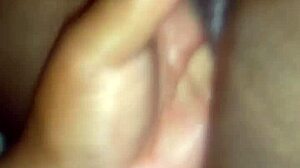 Gozada explosiva bem no cu apertado da puta gulosa