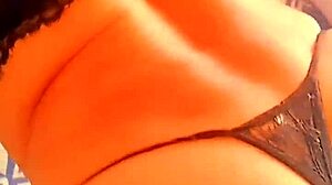 Mature beauty looks 18-year-old with pussy primed for masturbation