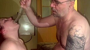 i get spit cum deepthroat then piss shower on face