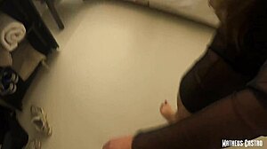 ei, olha esses casais filmando as bucetas das minas sem camisinha... safadeza total com cherry e rick adams!