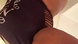 i ache watching her strip