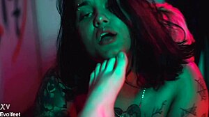 overwhelmed with desire worshipping feet in bisexual threesome acidalia mad maxxx rotten venus gagging deepthroating toes sucking big asses