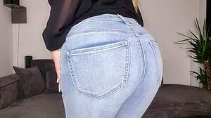 Elevator Flirt Fucks Naked in Hotel Room Quickie!