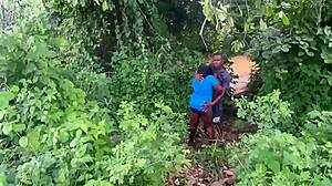 she totally loves that deep doggy style bang 😍 ebony curves rocking