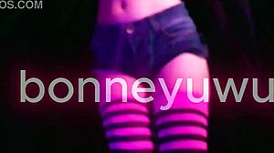 Bonneyuwu twerks tight petite Argentinian ass