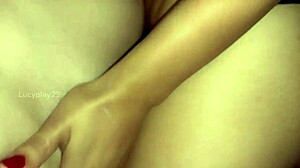 lesbianas devoran sus coños con hambre insaciable en follada salvaje