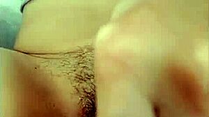 sola en casa con mi dildo enorme metiendolo en mi vagina sexy latina joven