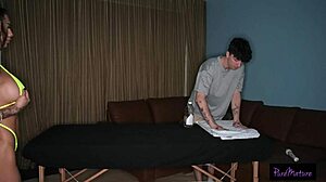 Essie Gotback goes crazy 😱 as masseuse smashes her wet pussy guts deep 💦🔥