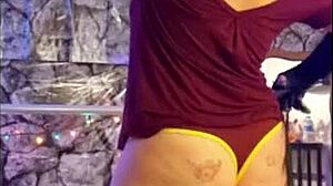 hotwife steffi dances her big pussy lips in sexy christmas pmv 🎄💃