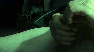 amateur cock insertion deep and throbbing for massive cumshot finish