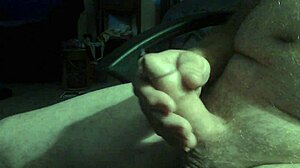 amateur cock insertion deep and throbbing for massive cumshot finish
