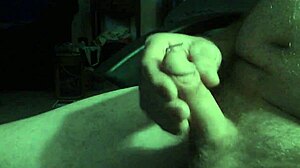 amateur cock insertion deep and throbbing for massive cumshot finish