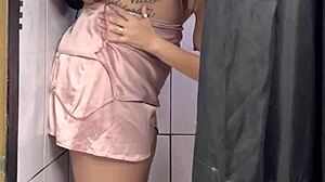 Huge-Dicked Brazilian Invades Rio Store Fitting Room