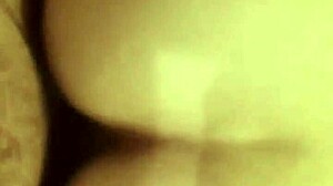 Amateur couple's big ass creampie ride sometimes needs her in control