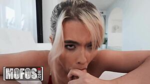 nicole nichols slurps cock like a lollipop then spreads wide for mofos pounding