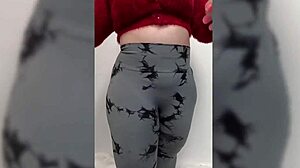 yo milf stepmom cleans house bouncing that huge ass in yoga pants