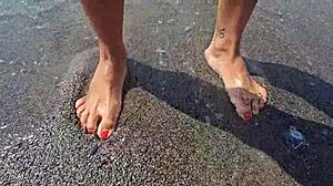 Beach Voyeurs Chat Big Tits Passersby