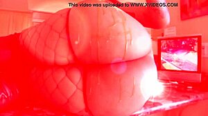 Pimp C and DJST8 dive into nasty 3-way pussy freakout