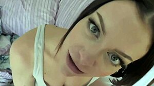 stepmom earns a sticky pearl necklace from horny son-in-law's cumshot