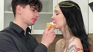 허르만디 란디 다리 벌려 강렬한 인디안 좆박기