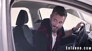 Bipolar hitchhiker kirsten scott deepthroats monster cock in car