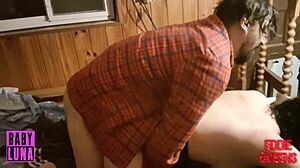 וואו מזיינת את איש חסר הבית מעליית הגג בבית נטוש ft babyluna939