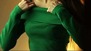 Who wants Laura Quest's snowy cum swallow?