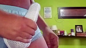 her fingers tease pussy to explosive cumshot climax