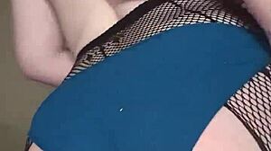 Curvy Amateur Shakes Big Ass Spreads Pussy Lips Twerking Softcore