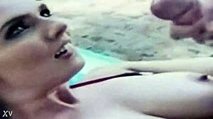 Petite Shaved Pussy Teased and Fingered Al Aire Libre Outdoors