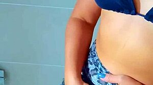 those beautiful tanned latina girls showering after beach looks so steamy and fun 😏🌊