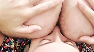 Upside down rimming her while she gags on cock 😈💦