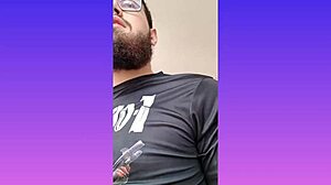 esta mujer embarazada me enloquece, dice que folle con su amiga!