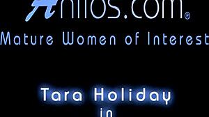 Wet Aged Pussy Gets Hardcore Spoiling and Sucking