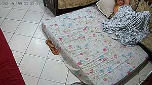 caught melissa alecxander secretly fingering under the covers 😏✋💦