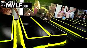 wanna share this freeuse milf getting double penetrated on the restaurant desk?