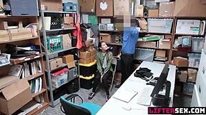 😈 lp officer blackmails shoplifter teen with monster cock then pounds her bent over! 🚔💦